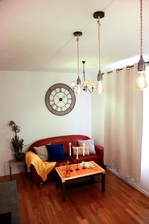 Les Lofts De Provins Apt 2 Exterior photo